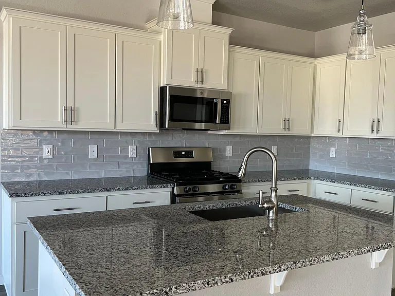 7502 SE Blanton St — Photo 3