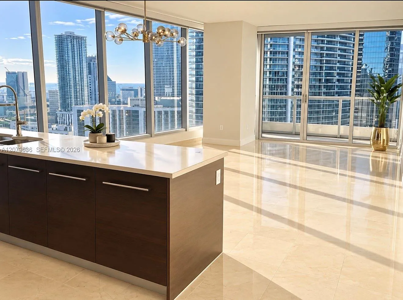 Iconbrickell Condo No 1 — Photo 2