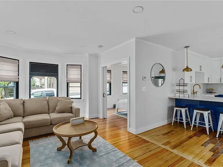 11 Sunshine Ct — Photo 6