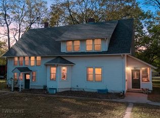 807 High Grove Rd, Grandview, MO 64030