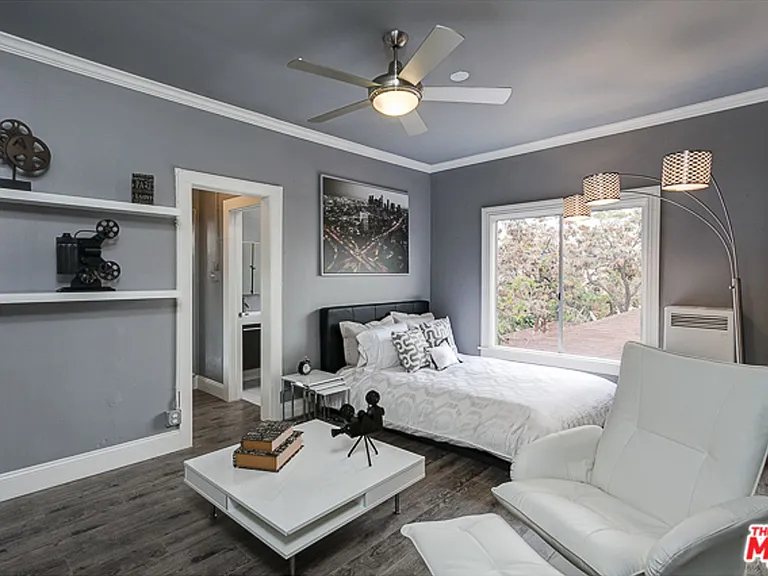 2921 Francis Ave., Los Angeles — Photo 10