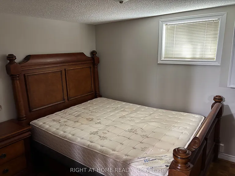 41 Deerhurst Ave — Photo 10