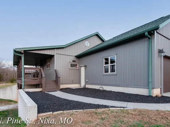 1606 N Pine St, Nixa, MO 65714
