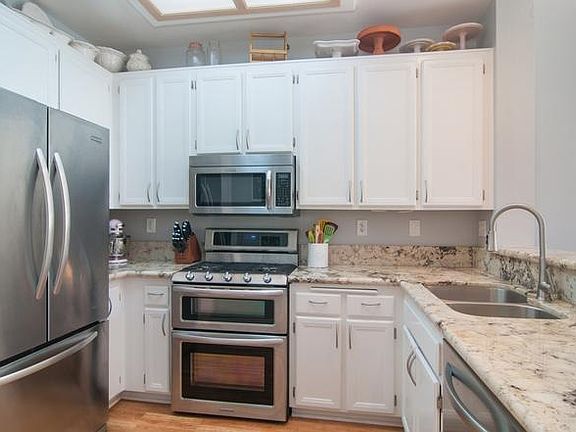 4th image of 11360 Portobelo Dr Unit 5