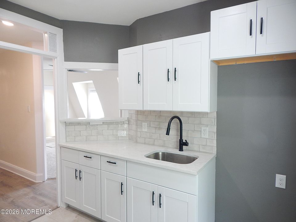 1st image of 90 Mount Hermon Way APT 4