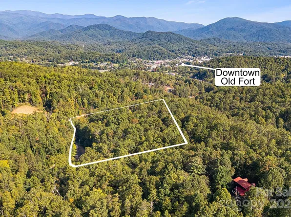 152 Highland Point Dr, Old Fort, NC 28762