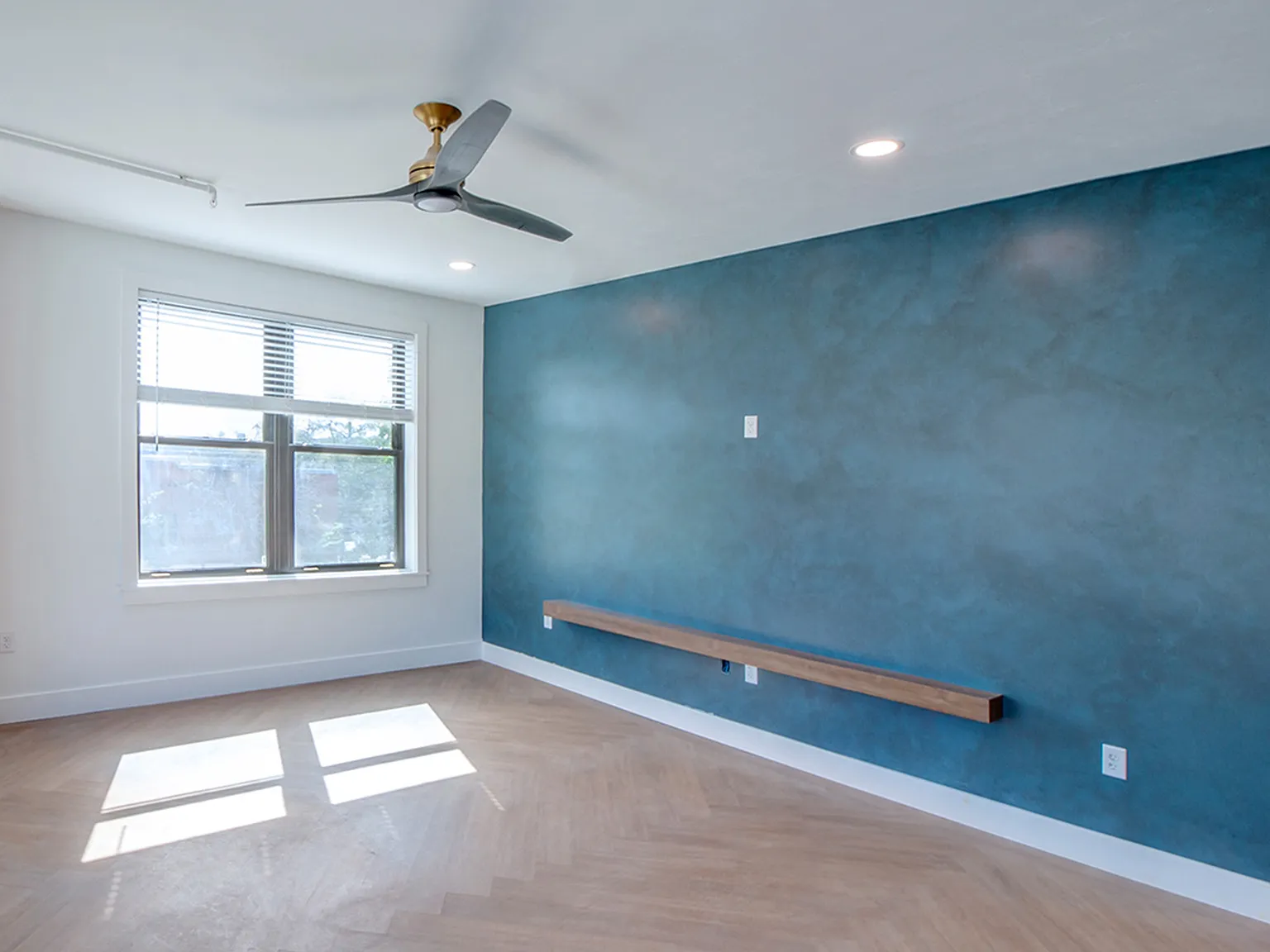 2 bed, 1187 sqft, $2,750 — Photo 4