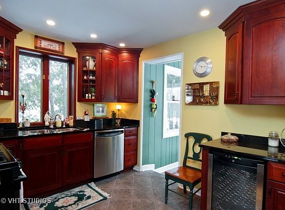 4th image of 1111 Princeton Ave