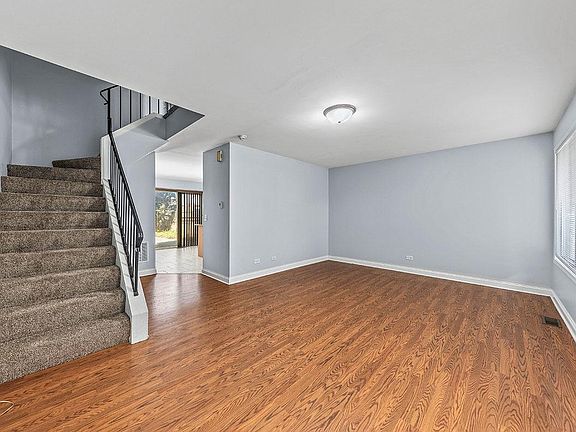 2nd image of 2830 Dorothy Dr