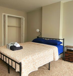 2425 N Calvert St, Baltimore, MD, 21218
