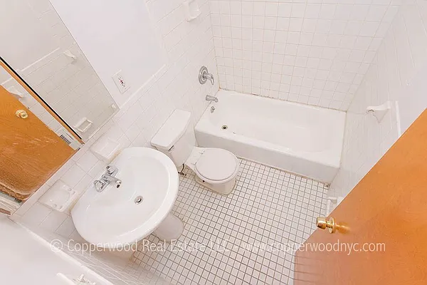 Rented by Copperwood Real Estate | media 9