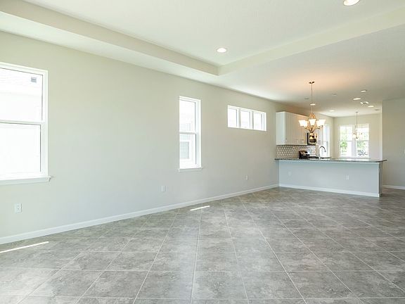 4th image of 1583 Lambrook Dr
