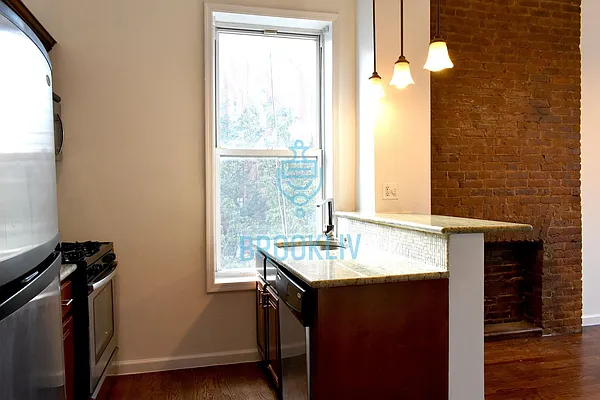 Rented by null | media 3