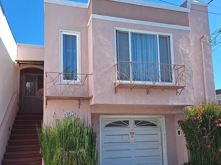 3964 Alemany Blvd — Photo 1