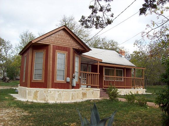 3rd image of 216 McFarland Dr