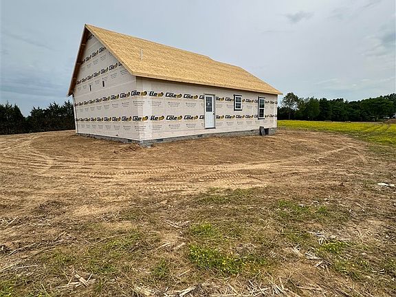 3rd image of 1183 Erwin Rd