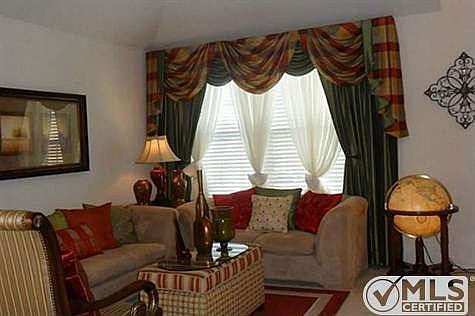 4th image of 2209 Hideaway Ct