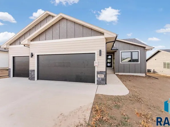 709 Sarah C St, Garretson, SD 57030