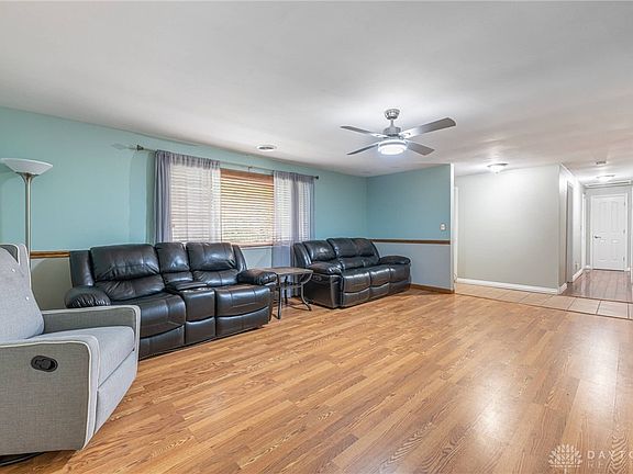 3rd image of 2717 Eckley Blvd