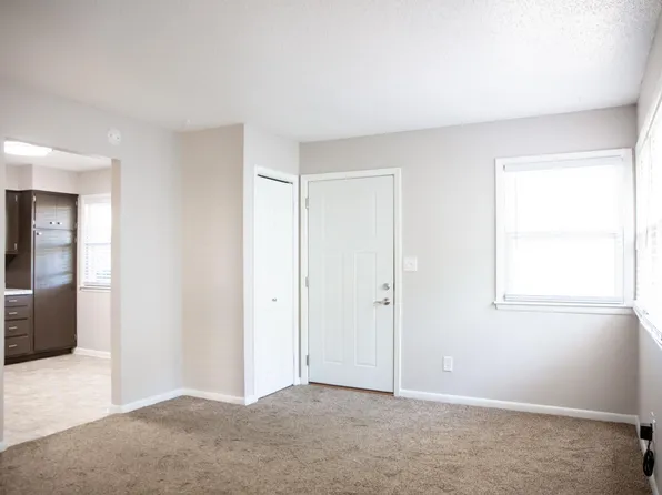 180 S Front St, North Liberty, IA 52317