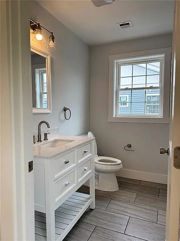 2 bed, 2.5 bath, 1400 sqft, $3,000 — Photo 4