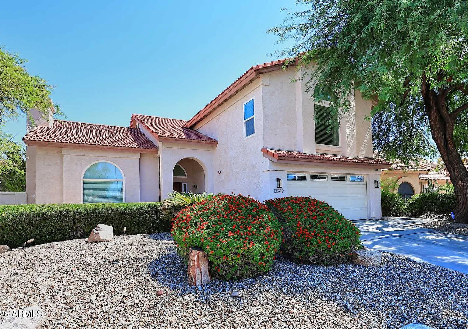 5 bed, 3.5 bath, 2955 sqft, $5,500 — Photo 2
