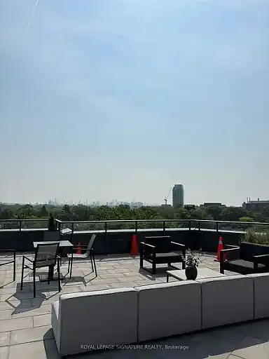1 bed, 1.0 bath, 585 sqft, $2,200 — Photo 2