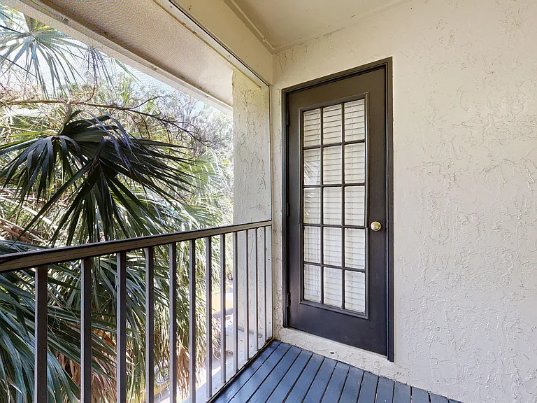 Altamira Place Apartment Homes — Photo 125