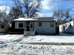 603 20th St NW, Minot, ND 58703