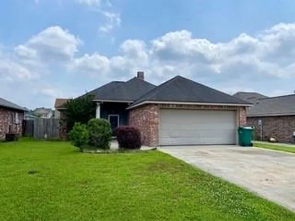 34830 Eagle Ridge Dr, Denham Springs, LA 70706