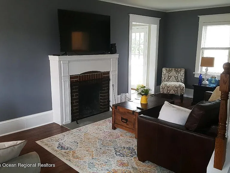 625 Brooklyn Blvd — Photo 6
