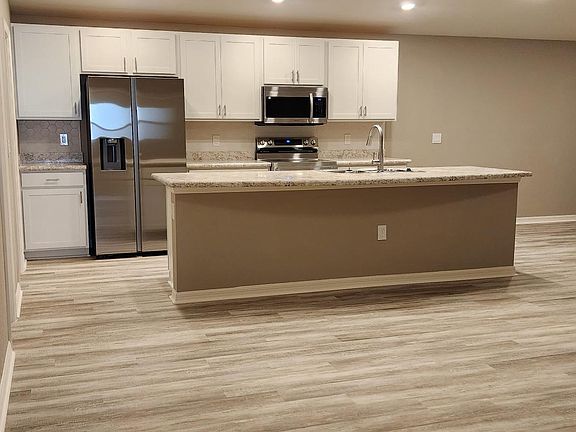 4th image of 1148 Brook Meadow Dr