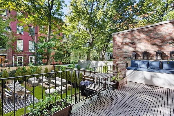 Rented by Douglas Elliman | media 18