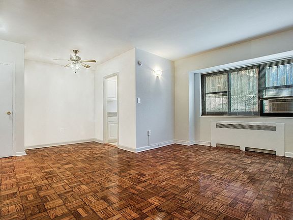 One-bedroom apartment living and dining area