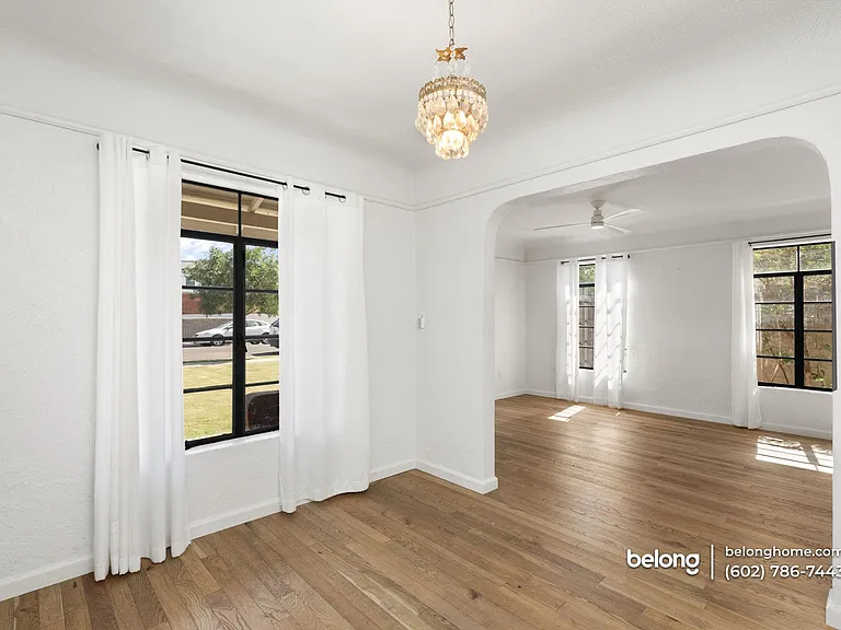 1136 E Almeria Rd — Photo 22
