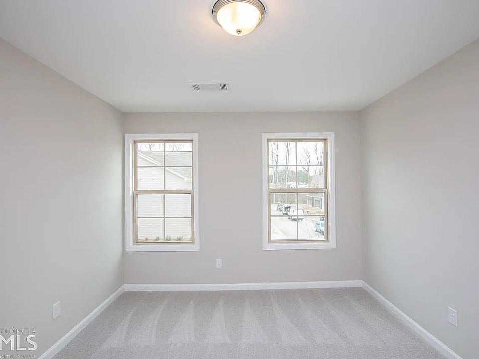 1st image of 1676 Lansing Bluff Walk