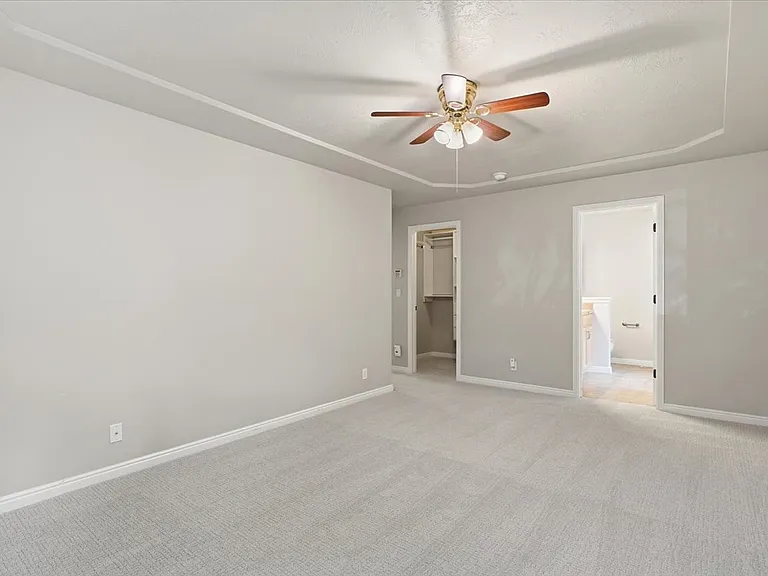 782 S Hydra Ave — Photo 16