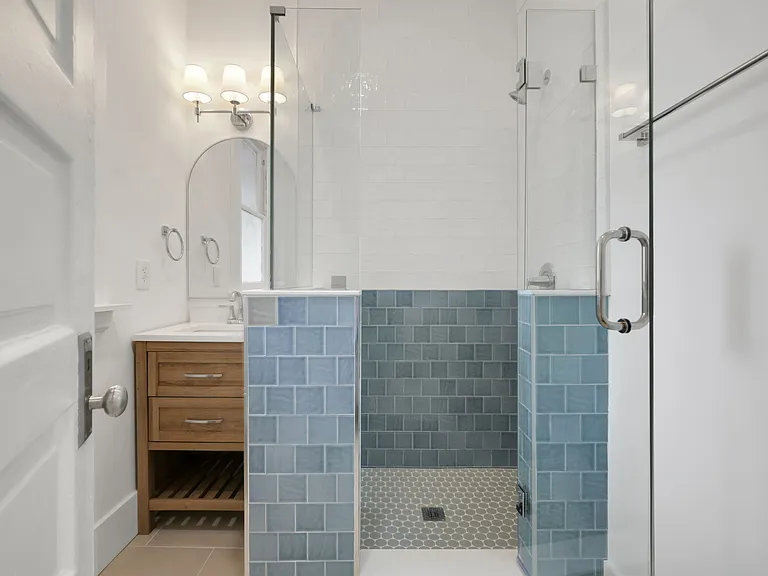 1407 Hubbard St — Photo 27