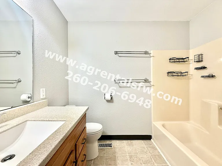 2718 Sherman Blvd — Photo 29