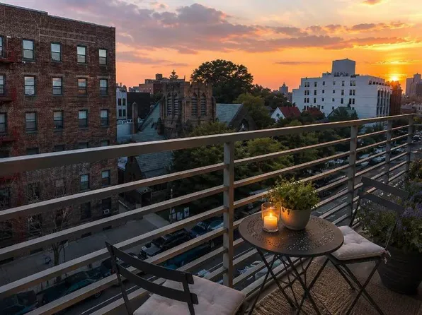 109 Winthrop Street image 1 of 6