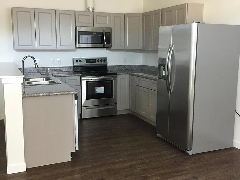 8852 SE Ellis St — Photo 3