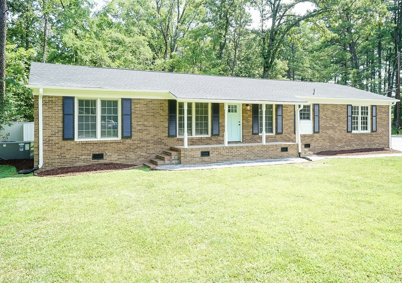 Amazing Home in Butner! — Photo 3