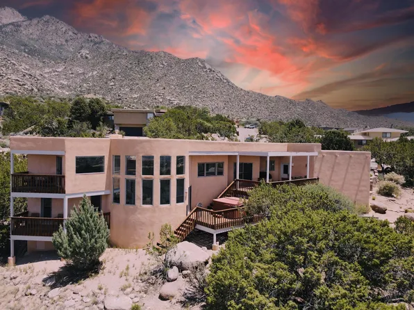 17 Juniper Hill Loop NE, Albuquerque, NM 87122