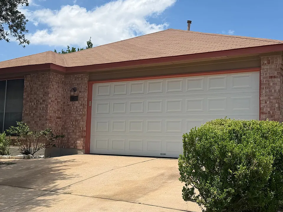 17338 Tobermory Dr