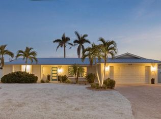 608 Gladstone Ln, Holmes Beach, FL 34217