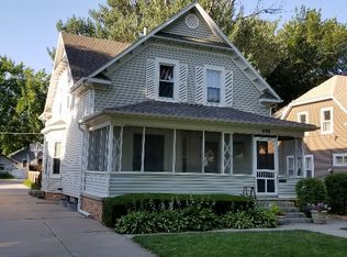 406 E 7th St, Hastings, NE 68901