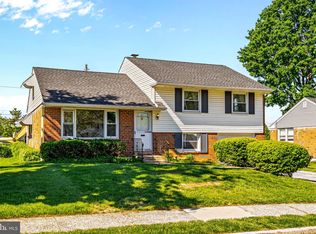 7704 Laurel Ln, Wyndmoor, PA 19038