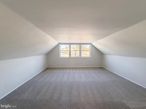 4th image of 4116 Middle Ridge Dr