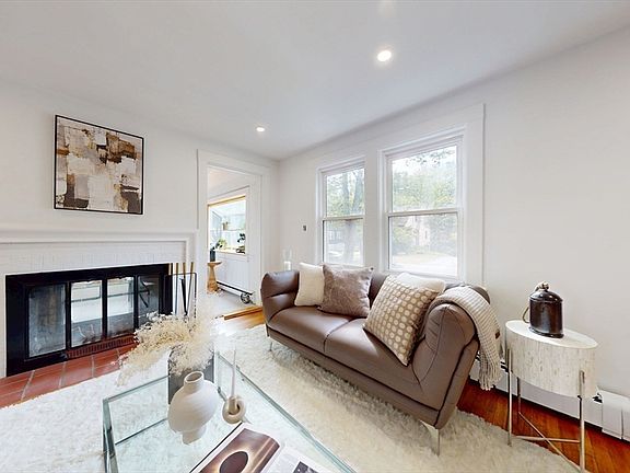 4th image of 125 Oakdale Rd