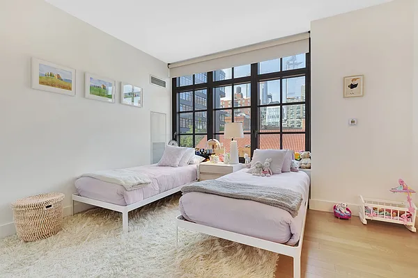 Rented by Compass | media 30